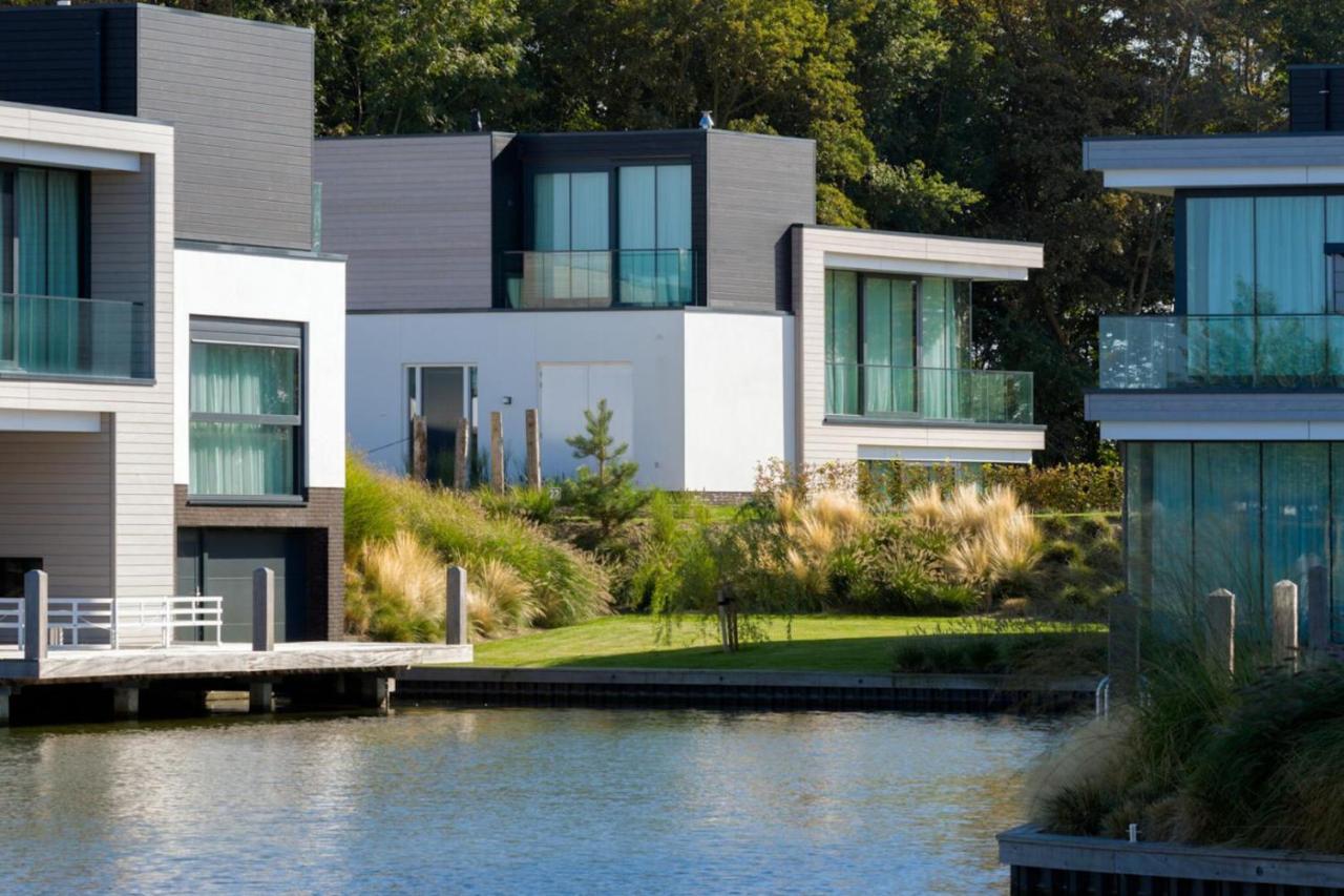 Lake House With Dock At Lake Veere, Zeeland Arnemuiden Bagian luar foto